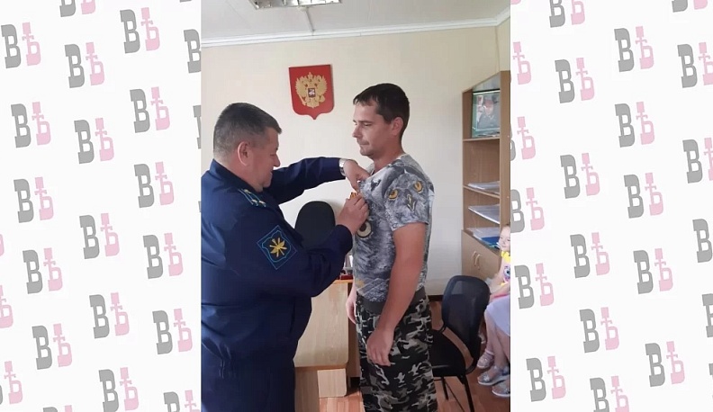 Жителя Хвастовичского района наградили медалью за участие в СВО