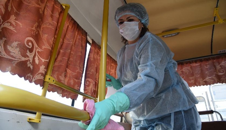 Частные перевозчики дезинфицируют салоны автобусов