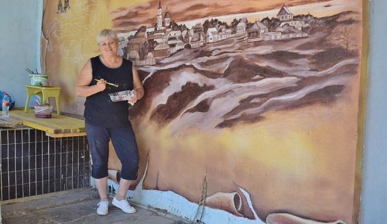 В Тарусе появился необычный арт-подъезд