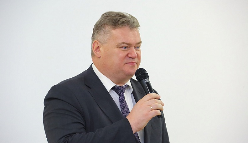 Олег Калугин поздравил коллектив газеты «Калужская неделя» с 20-летием издания