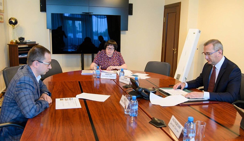 Владислав Шапша встретился с управляющим Калужским отделением Сбербанка