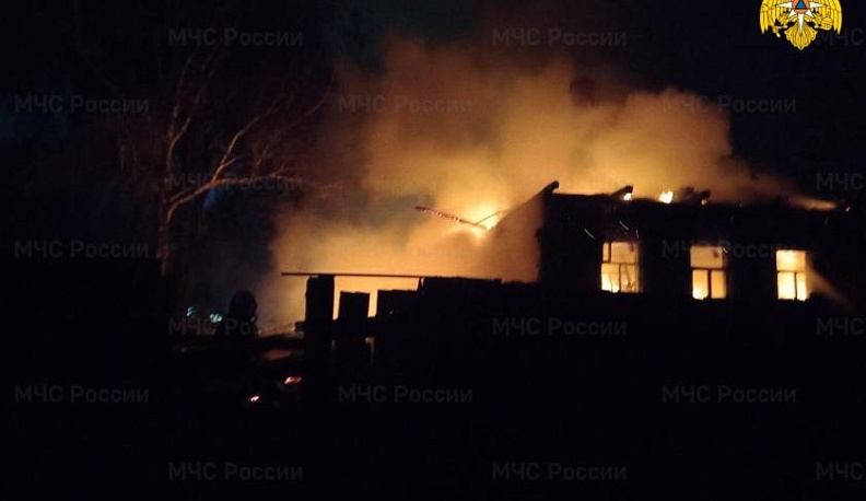 Следователи проводят проверку после гибели мужчины и женщины при пожаре в Калужской области