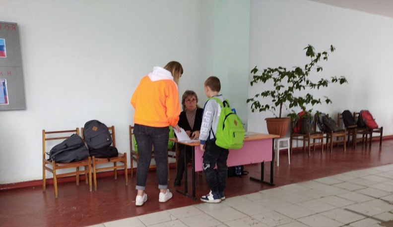 Калужская область снабдила школьными принадлежностями младшеклассников из ЛНР