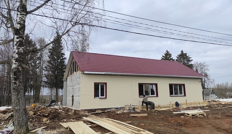 В износковской деревне в рамках нацпроекта ремонтируют сельский дом культуры