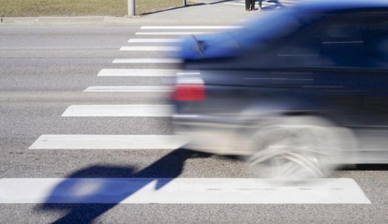 Полицейские разыскивают водителей, сбивших трех пешеходов в Калуге