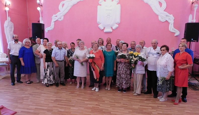 В Дзержинском районе отметили День семьи, любви и верности 