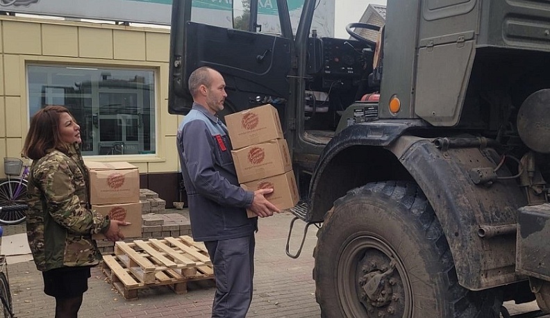 Партию леса с гуманитарной помощью отправили на СВО из Спас-Деменского района