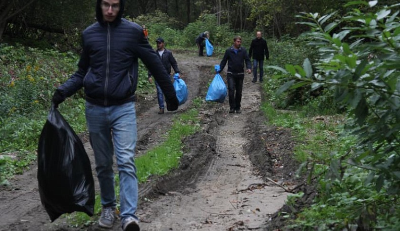 В Березуйском овраге наводили чистоту