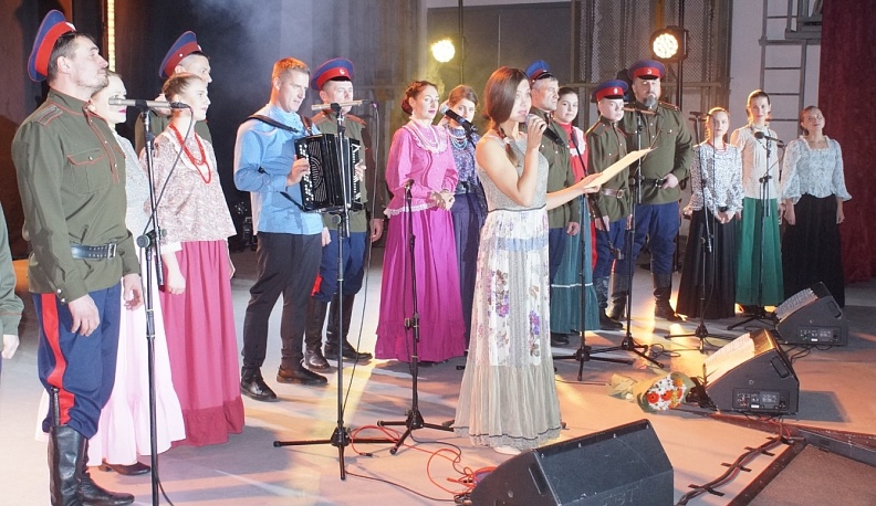 В Козельске прошел концерт Оптинского казачьего хора