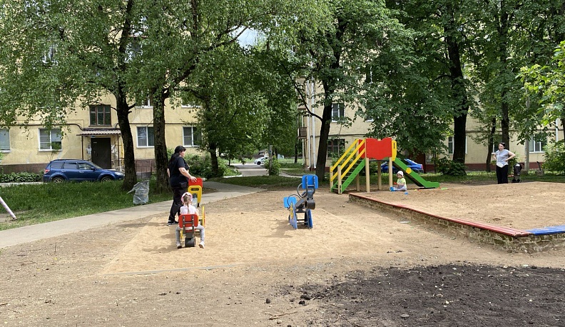 Работы по обустройству Семейного сквера в Обнинске подходят к завершению