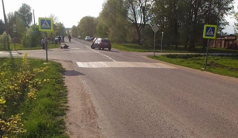 Автоледи сбила мотоциклиста в Медыни