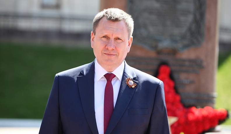 Геннадий Новосельцев поздравил жителей Калужской области с Днем Великой Победы