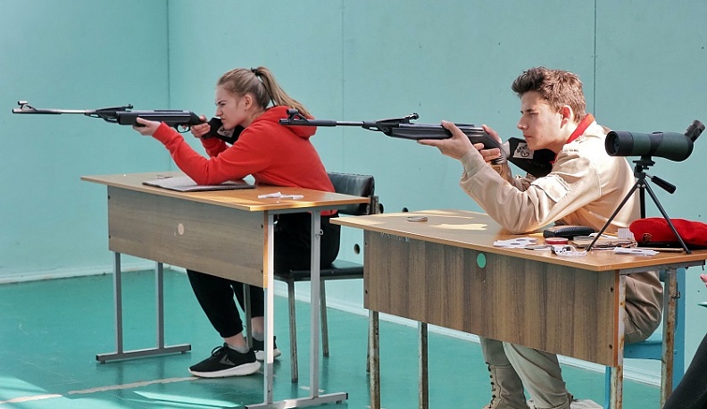 В Ульяновском районе прошла военно-спортивная игра «Сила, слава и доблесть России»