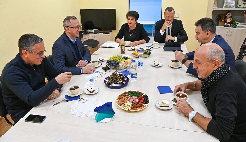 Владислав Шапша провел встречу с представителями ТОС Правобережья