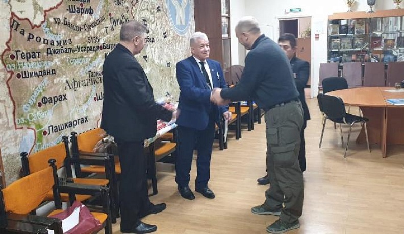 За боевые заслуги в небе Афганистана