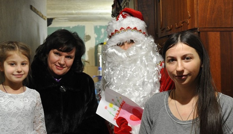 Елена Лошакова исполнила желание девочки из многодетной семьи