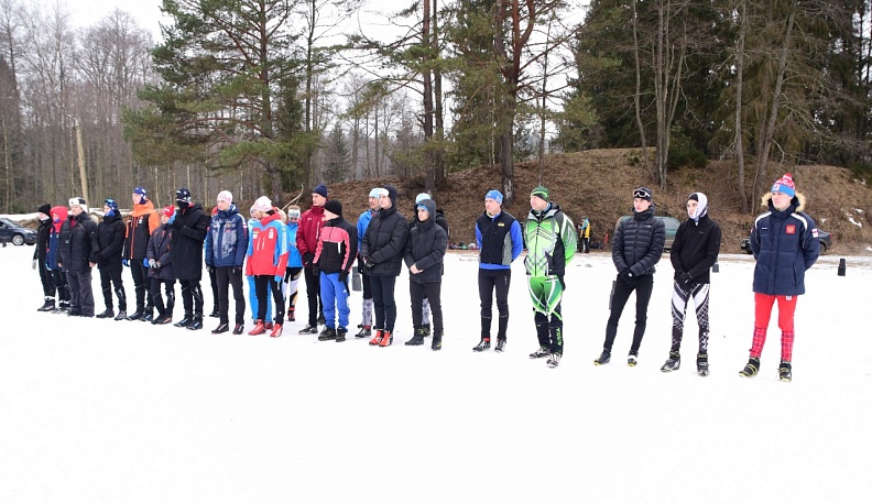 В Людинове проходят соревнования по ачери-биатлону
