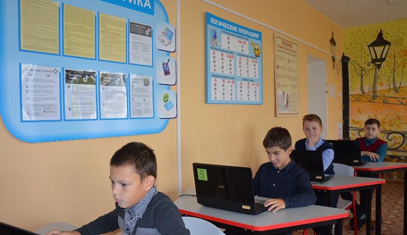 Новый год – в обновлённых школах