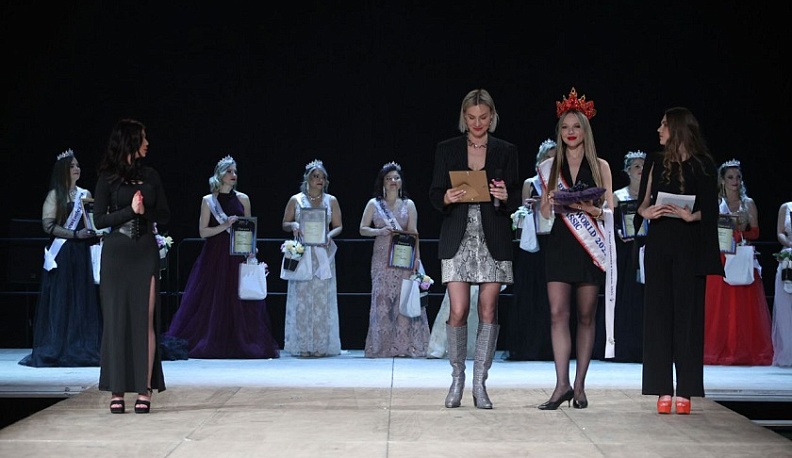 В Калуге прошёл первый областной конкурс красоты для глухих и слабослышащих девушек 