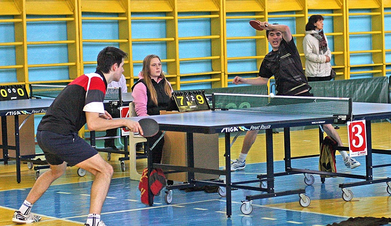 В Людиново поступили шесть новых теннисных столов