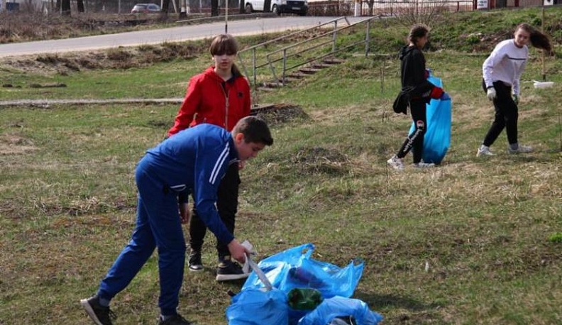 В Людинове  Дни защиты от экологической опасности начали эколого-патриотической акцией