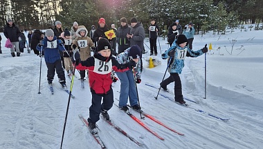 В Перемышле прошли массовые соревнования по лыжным гонкам