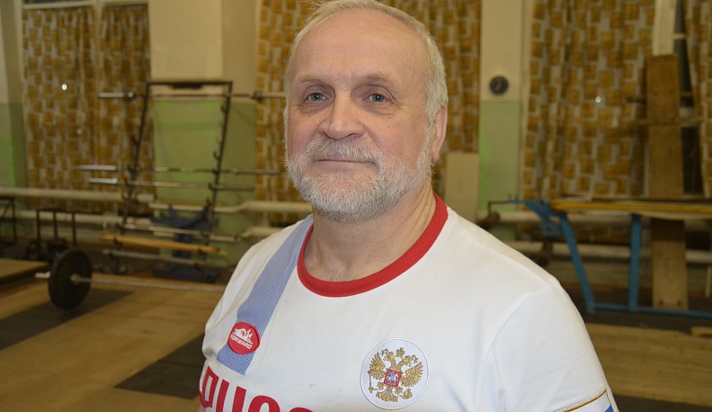 Седина в бороду – вес на штангу