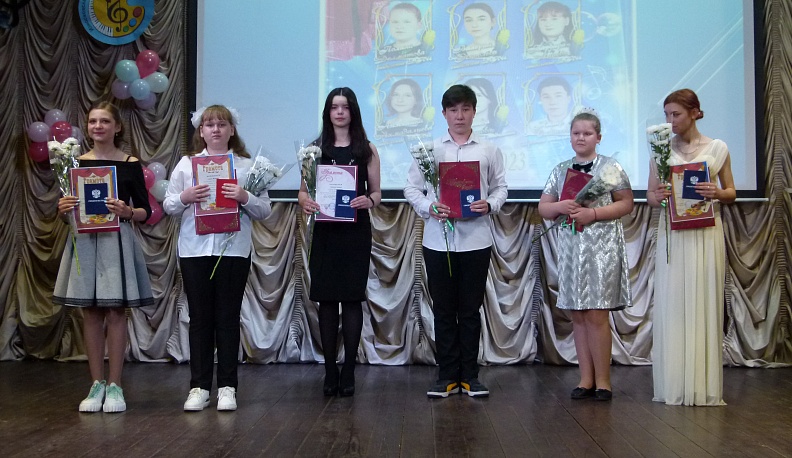 В Износках прошел отчетный концерт детской школы искусств 