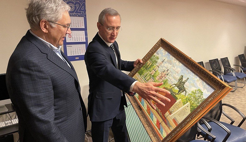 Владислав Шапша провел рабочую встречу с генеральным директором Всероссийской государственной телевизионной и радиовещательной компании Олегом Добродеевым