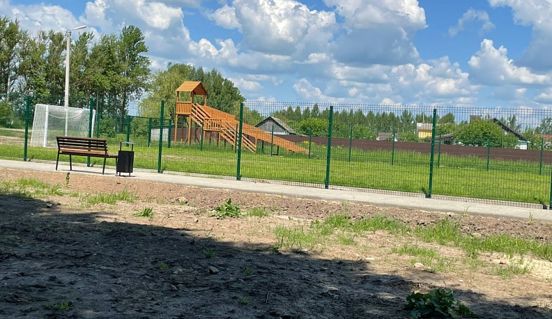 В деревне Дешовки Козельского района построили спортивный объект