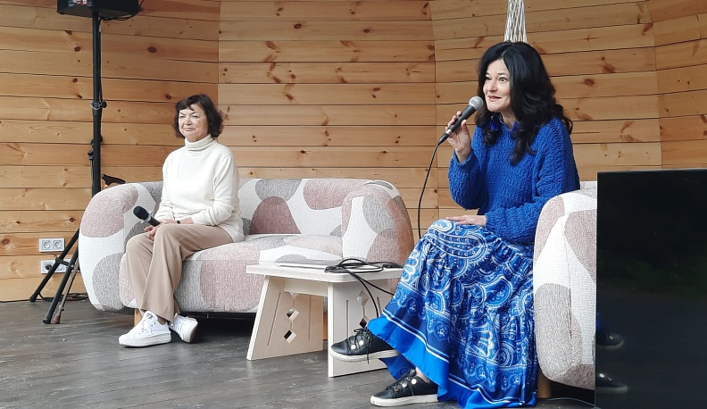 В Тарусе в Саду Ракицкого проходит фестиваль дизайна и ремёсел