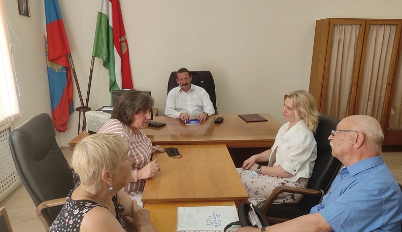 Геннадий Скляр поддержал идею краеведов о создании в Калуге литературного центра