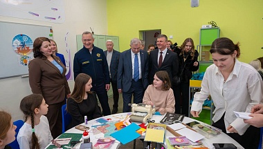 Владислав Шапша посетил лицей в Кировском округе