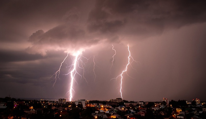 Калужское управление МЧС осталось без электричества из-за грозы