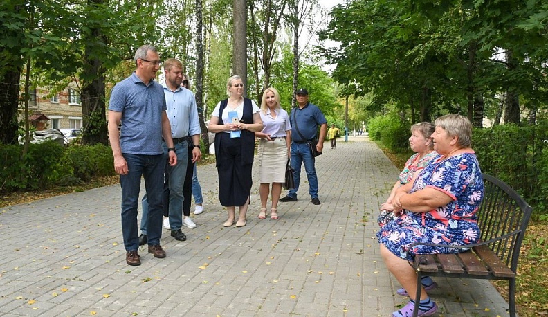 Владислав Шапша приехал с рабочим визитом в Думиничский район