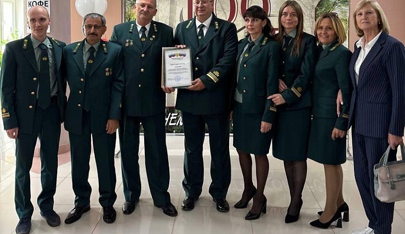 Владислав Шапша поздравил работников лесного хозяйства с профессиональным праздником