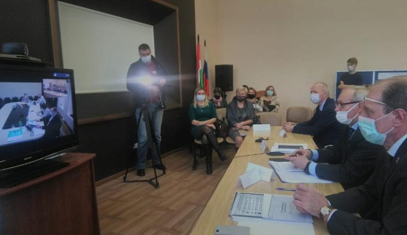 Глава регионального Росздравнадзора отметил недопустимость поощрения аптекарями самолечения и продажи лекарств без рецепта