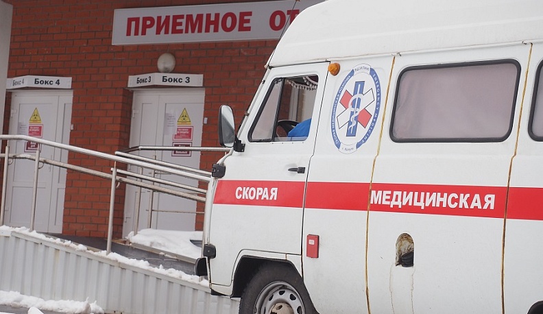 В центре Калуги карета скорой помощи с больным попала в ДТП