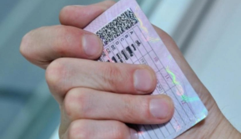 12 тысяч рублей мошенник выманил у жителя областного центра