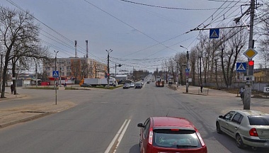 В Калуге в октябре заработают модернизированные дорожные камеры на перекрестке Московской и Азаровской