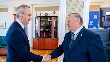 Владислав Шапша и Леонид Бредихин обсудили работу по повышению эффективности расходования бюджетных средств