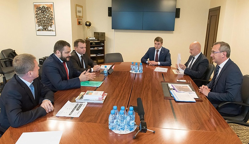 Владислав Шапша поблагодарил проректора РАНХИГС за подготовку управленческих кадров