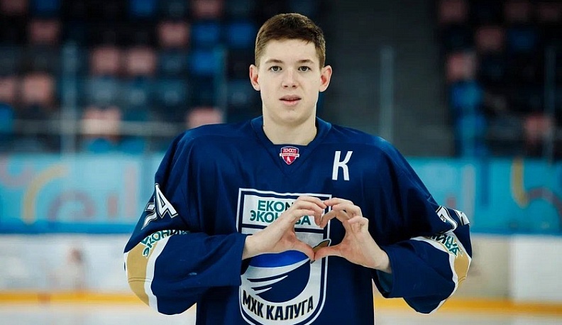 Калужский хоккейный клуб покидают трое нападающих