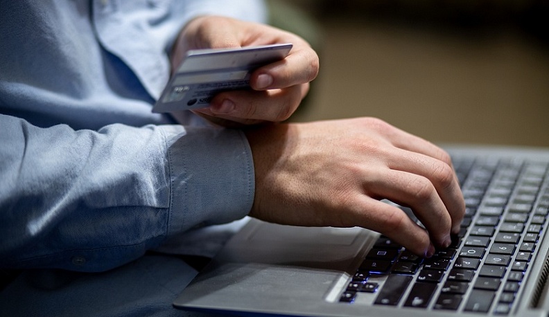 Житель Малоярославецкого района стал жертвой онлайн-мошенников