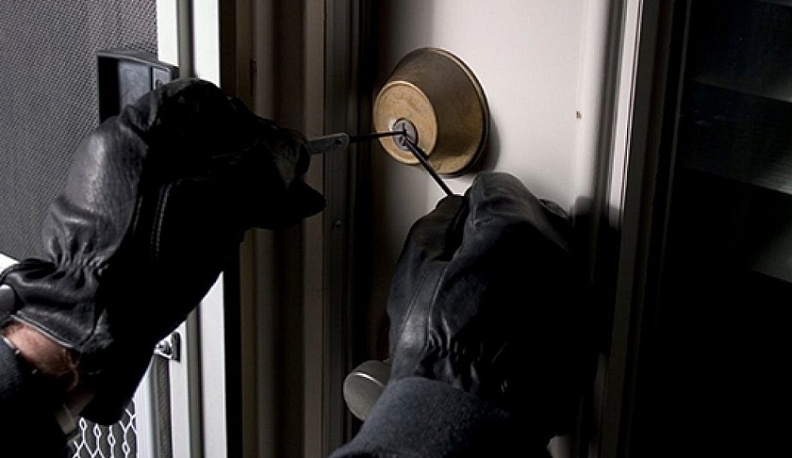 В Калужской области из частного дома вынесли металл на 88 тысяч