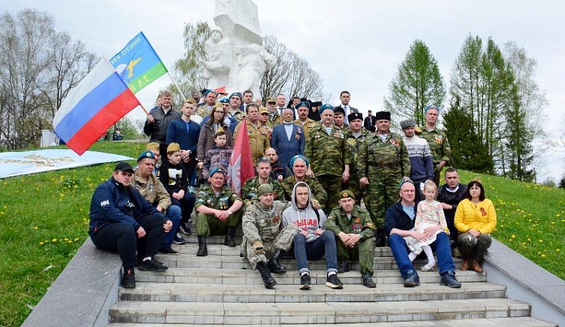 9 мая в селе Ильинском у памятника Подольским курсантам прошел митинг