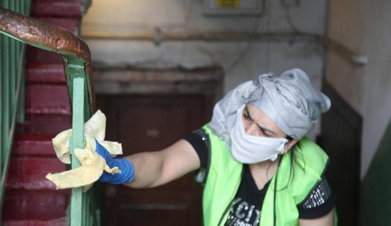 Дмитрий Денисов предложил бесплатно выдавать ТСЖ дезинфицирующий концентрат