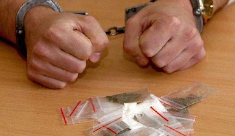 Закладчик не работа, а билет в тюрьму