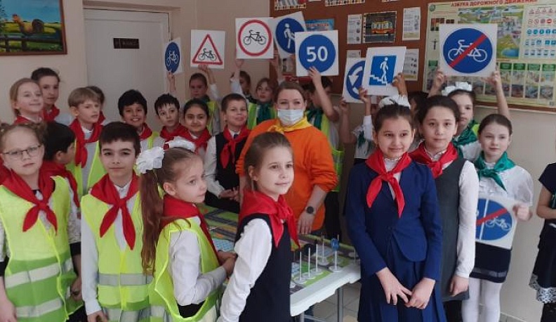 Третьеклассники обнинской школы изучили Правила дорожного движения