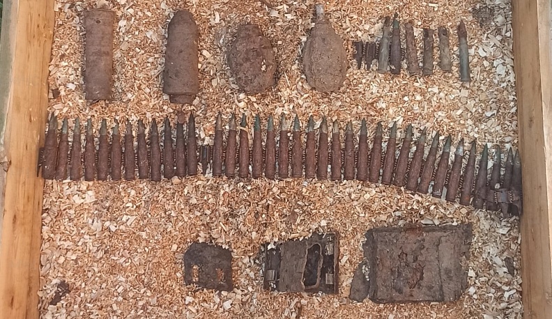 В Калуге на Знаменской улице нашли артиллерийский снаряд